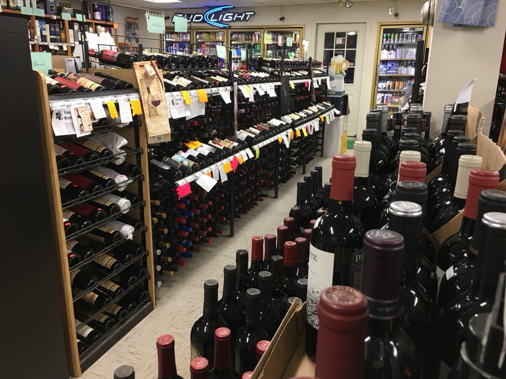 FRANKLIN LIQUORS Updated September 2024 17 Photos 363 E Central