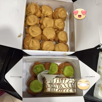 Liliha Bakery - Cocoa puffs, green tea, and Napoleon - Bakeries Near Me - Honolulu, Hawaii