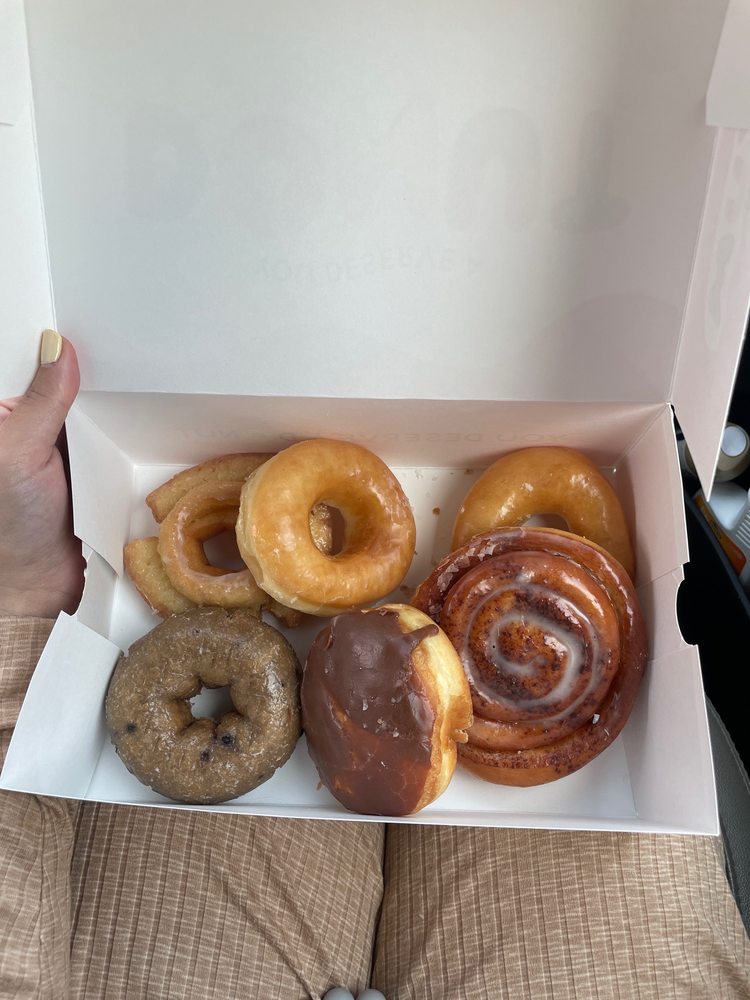 Bryant Town Donuts Logo