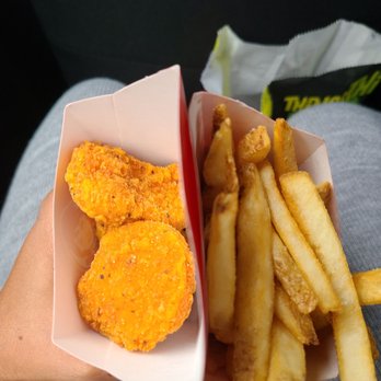 Wendy's - Kid's meal: Spicy nuggets and Fries - Burgers Near Me - Gautier, Mississippi Wendy's - Kid's meal: Spicy nuggets and Fries - Burgers Near Me - Gautier, Mississippi