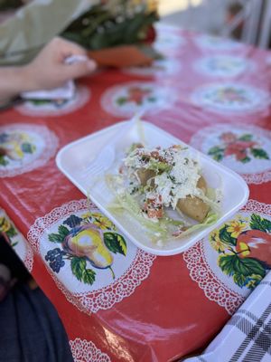 Carnitas y Mariscos Las Morelianas by null