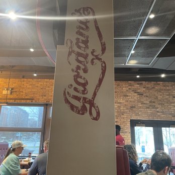 Giordano's - Pizza Near Me - Chicago, Illinois