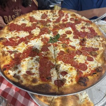 Grimaldi's Pizzeria - Pizza Near Me - Austin, Texas
