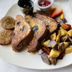 Finial At Grandover - French Toast with potatoes and sausage, delicious!