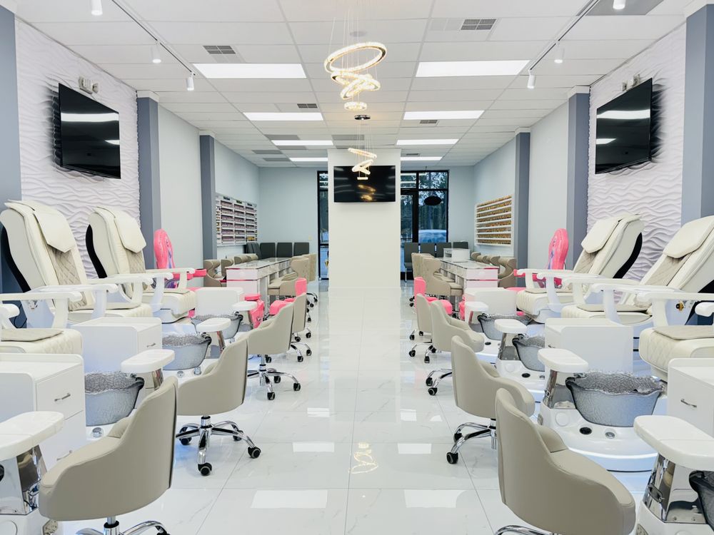 T Nails Spa Image