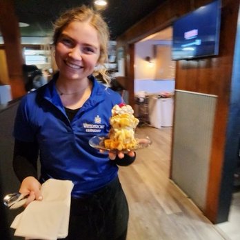Burke's Waterfront Restaurant - Breakfast & Brunch Near Me - Cadillac, Michigan