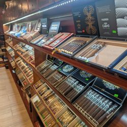 Santino's Cigars & Cocktails