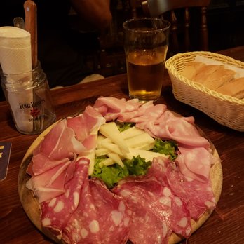 Dublin - Meat and cheese plate - Pubs Near Me - Florence, FI