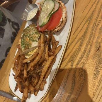 Monkeypod Kitchen - Fresh Island Fish Sandwich - New American Near Me - Lahaina, Hawaii