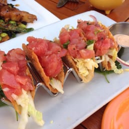 Mini Ahi Tacos