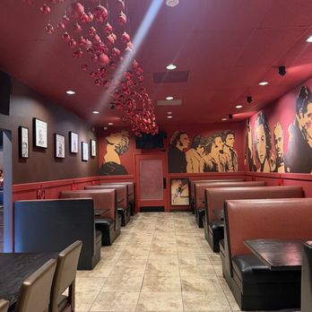 Pho Star Bowl - Sitting area - Vietnamese Near Me - Riverside, California