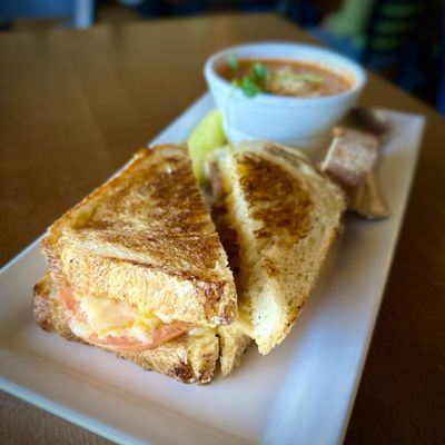 Evergreen Bread & Cocktail Lounge by null