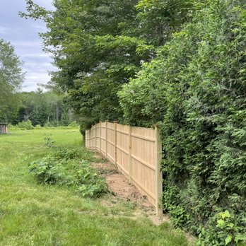 Lawrence Fence - Cedar board with panel cap and red cedar New England post cap - Fences & Gates Near Me Lawrence Fence - Cedar board with panel cap and red cedar New England post cap - Fences & Gates Near Me