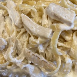 Fettuccine Alfredo with Chicken Fettuccine Alfredo with Chicken
