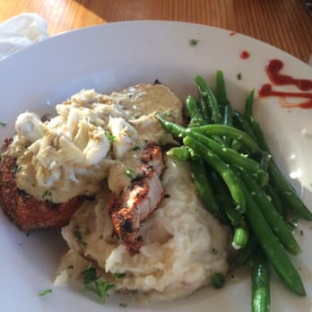 Tortuga's Lie - Blackened tuna with a cream sauce and lump crab meat. - Seafood Near Me - Nags Head, North Carolina Tortuga's Lie - Blackened tuna with a cream sauce and lump crab meat. - Seafood Near Me - Nags Head, North Carolina