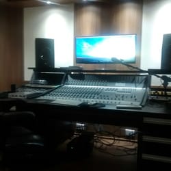 Dharma Studios - Sala de controle.
