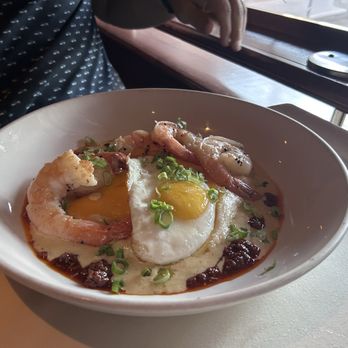 Roaring Fork - Shrimp & grits - American Near Me - Scottsdale, Arizona Roaring Fork - Shrimp & grits - American Near Me - Scottsdale, Arizona