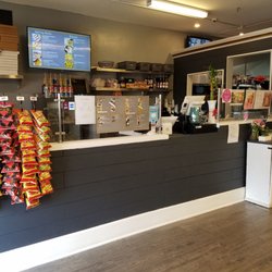 Thaily's - Front counter