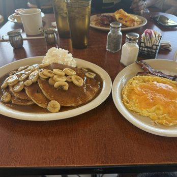 Scrambled Diner - Banana Fosters pancakes with scrambled eggs - Breakfast & Brunch Near Me - Dyer, Indiana Scrambled Diner - Banana Fosters pancakes with scrambled eggs - Breakfast & Brunch Near Me - Dyer, Indiana
