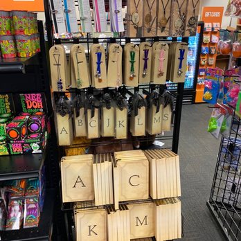 2nd & Charles - Books, Mags, Music & Video Near Me - Columbia, South Carolina