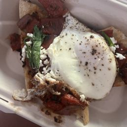 Tomato confit toast