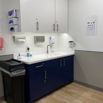 Soroushyari, Ardeshir MD - Exam room - Internal Medicine Near Me - Tarzana, California Soroushyari, Ardeshir MD - Exam room - Internal Medicine Near Me - Tarzana, California