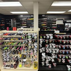 BATS UNLIMITED - BATTING GLOVES,BAT KNOBS, LIZARD SKINS AND MORE