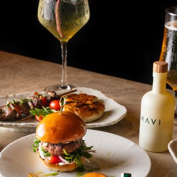 Amavi Restaurant - Mediterranean Near Me - Miami, Florida