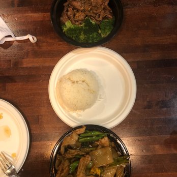 Thai At Silver Spring - Pad Si Ew with pork and Lamb In Two Seasons - Thai Near Me - Silver Spring, Maryland Thai At Silver Spring - Pad Si Ew with pork and Lamb In Two Seasons - Thai Near Me - Silver Spring, Maryland