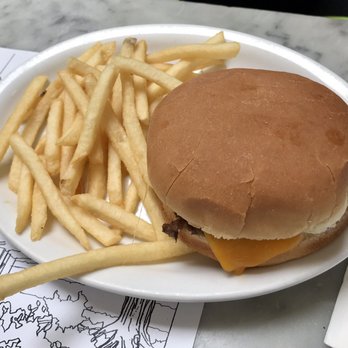 Fenton's Creamery - Kids cheeseburger ($7.95) - Ice Cream & Frozen Yogurt Near Me - Vacaville, California