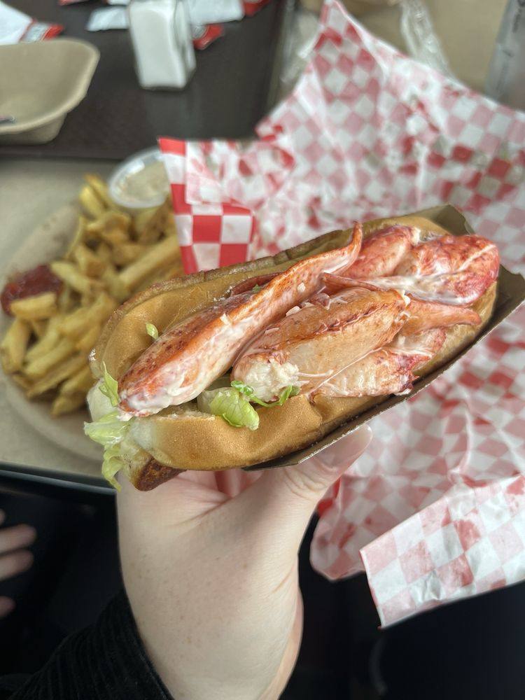 Lenny's Takeout Logo