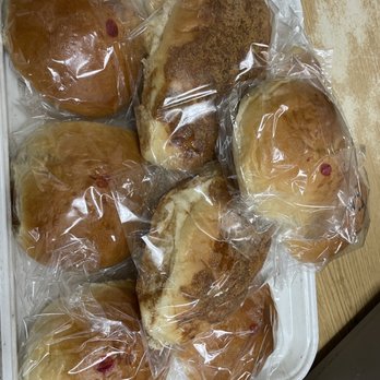 Champagne Bakery - Bakeries Near Me - Westminster, California