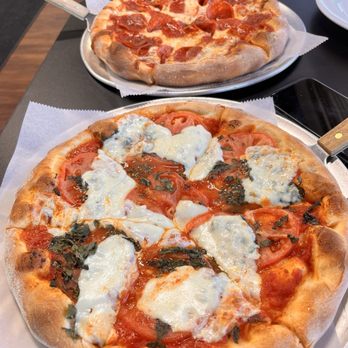 Mae’s Pizzeria - Margherita pizza and pepperoni pizza. Made fresh to order. - Pizza Near Me - Granby, Massachusetts Mae’s Pizzeria - Margherita pizza and pepperoni pizza. Made fresh to order. - Pizza Near Me - Granby, Massachusetts