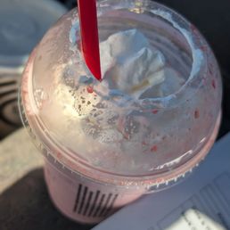 Watery strawberry "Shake" Watery strawberry "Shake"