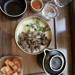 Kukbap with beef broth and beef Kukbap with beef broth and beef