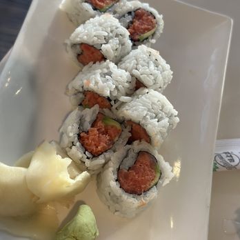 Wokcano - Spicy Tuna Roll - Chinese Near Me - Los Angeles, California Wokcano - Spicy Tuna Roll - Chinese Near Me - Los Angeles, California