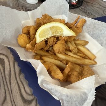 Petey's Summertime Seafood - Kids Fish & Chips - Seafood Near Me - Rye, New Hampshire Petey's Summertime Seafood - Kids Fish & Chips - Seafood Near Me - Rye, New Hampshire