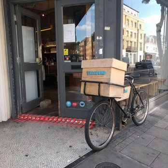 Vagabond N7 - Front entrance - Coffee & Tea Near Me - London, XGL Vagabond N7 - Front entrance - Coffee & Tea Near Me - London, XGL