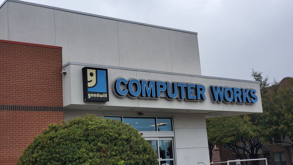 GOODWILL COMPUTER WORKS 52 Photos & 20 Reviews 1919 N Haskell Ave