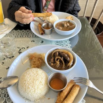 CARiN de RiA - Lunch meal when you want fast but very tasty! - Filipino Near Me - Encinitas, California
