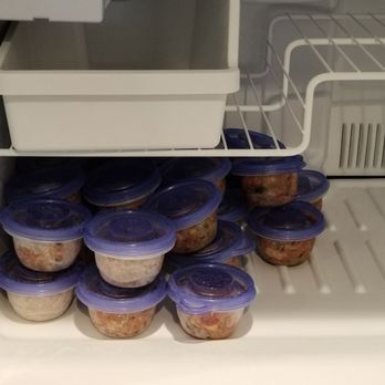 Suzy's Doggie Delights - We put the dog's food into serving-size cups, and thaw one out as needed. - Pet Stores Near Me - GLendale, Arizona Suzy's Doggie Delights - We put the dog's food into serving-size cups, and thaw one out as needed. - Pet Stores Near Me - GLendale, Arizona