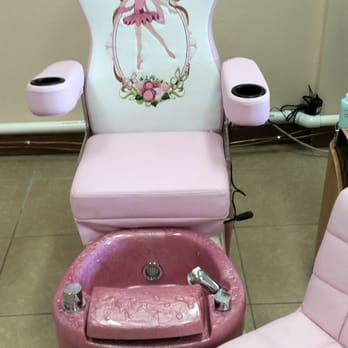US Nails Salon - "They have the best massage chairs, not to mention this adorable little girls chair!" - Nail Salons Near Me - Tucson, Arizona US Nails Salon - "They have the best massage chairs, not to mention this adorable little girls chair!" - Nail Salons Near Me - Tucson, Arizona
