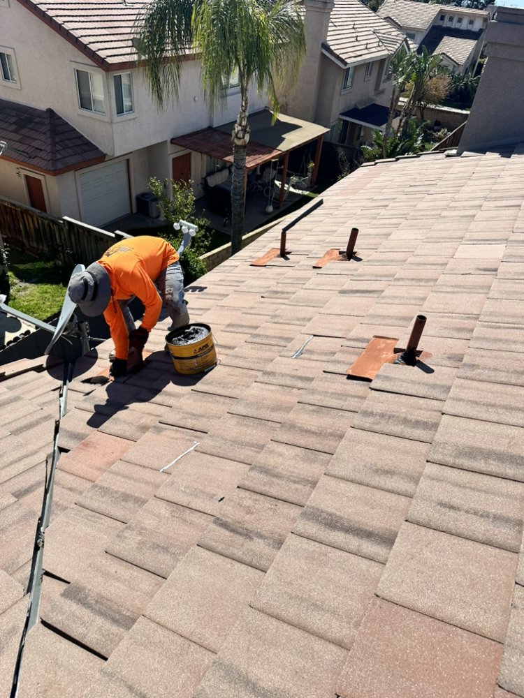 Slide of Micasa Pro Roofers