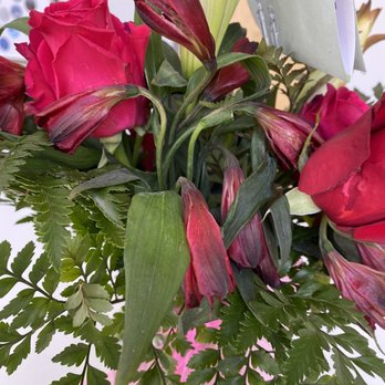 Finally Flowers - Florists Near Me - Lowell, Massachusetts