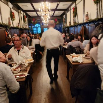 Peter Luger - Steakhouses Near Me - Brooklyn, New York