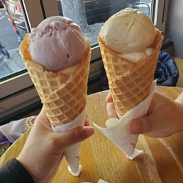 Crunchy Waffle Cones Crunchy Waffle Cones