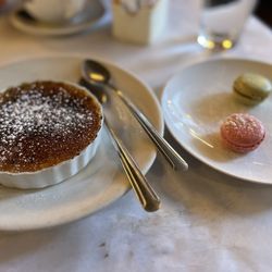 Bistro Vida - Crème brûlée and macarons.
