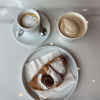 Illy Caffè - espresso macchiato, illy crema, and nutella croissant - Cafes Near Me - Chicago, Illinois