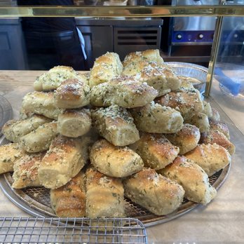 Buonasera - GARLIC KNOTS - Pizza Near Me - Del Mar, California Buonasera - GARLIC KNOTS - Pizza Near Me - Del Mar, California