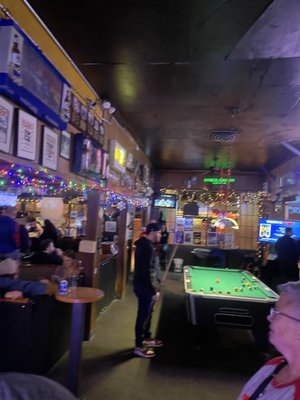 Don's Club Tavern by null